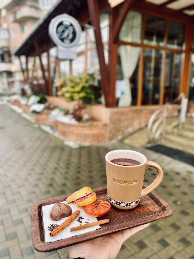 Restaurant Pensiune Bucovina 큼홀룸그몰도베네스크 외부 사진