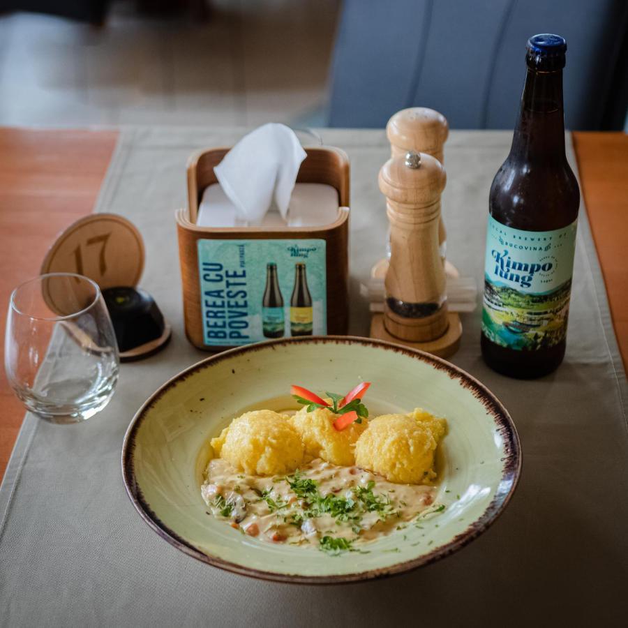 Restaurant Pensiune Bucovina 큼홀룸그몰도베네스크 외부 사진